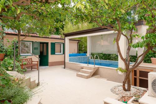  Luxury Villa Roza, Unterkunft in Split