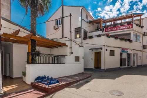 Apartments Marina - image 2