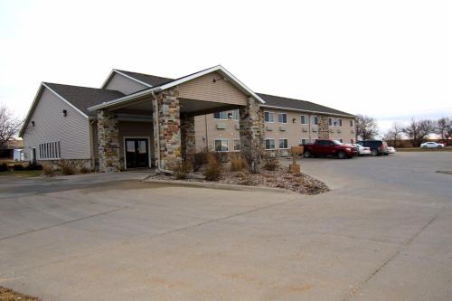 Rock Island Inn & Suites