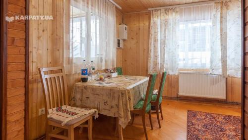 У Гриніва in Polyanytsya