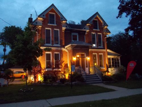 Seaway Manor B&B