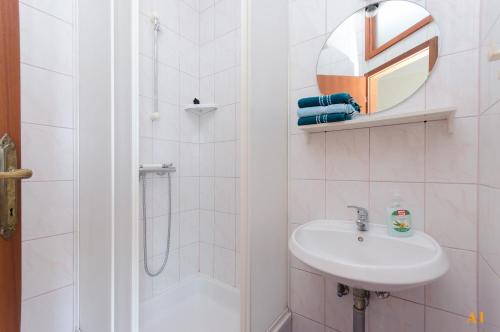 Apartments and Room Drazen - image 3