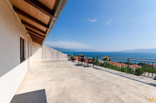 Apartments and Room Drazen - image 8