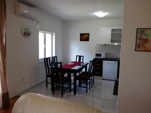 Apartment Arbanija 1125a - image 7