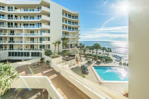 Hotels Near The Red Door Saloon Destin Fl Best Hotel Rates