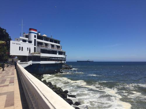 Hotel Restaurant Cap Ducal — hotel in 51 Av. Marina, Vina Del Mar CL, 2520000