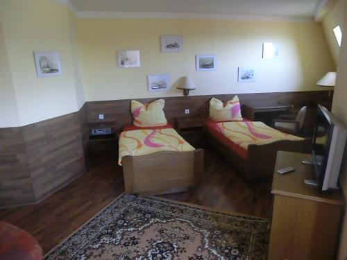 Pension Glindenberger Hof - image 13