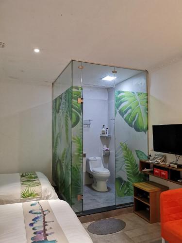 Shenzhen Travelling With Guest House Jiaochangwei In China - 