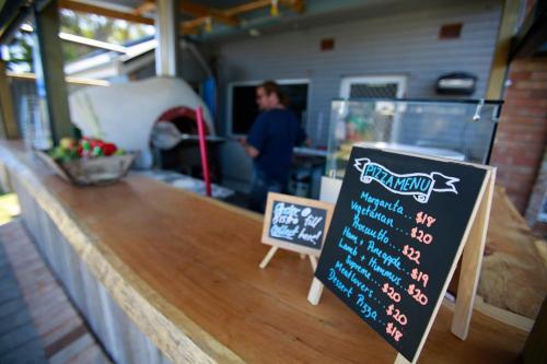 Tea Gardens Hotel in Teakertek