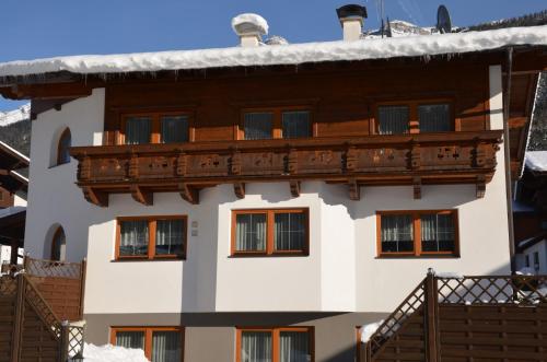 נוף חוץ, Haus Elisabeth in נאוסטיפט אים סטובאיטל