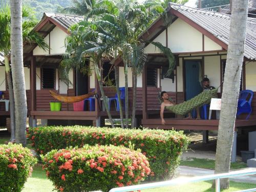 Sun Beach Bungalows