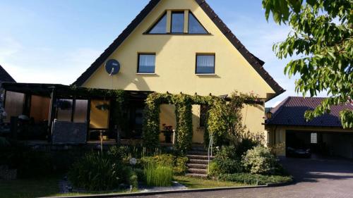 Ferienwohnung Honacker - Apartment - Steißlingen