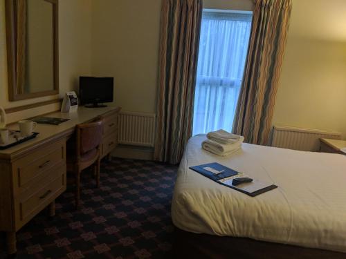 room detail thumbnail 1