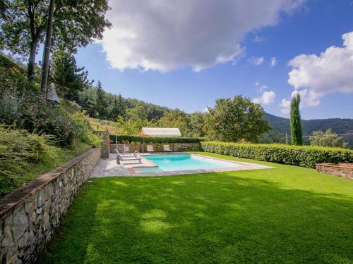 Enticing Holiday Home in Cortona with Pool gîte à louer Piegaio