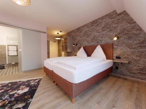 . Hotel - Weinbar FAHR AWAY