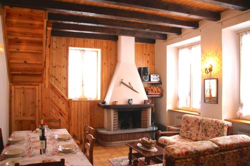  Premia - Your Home From Home, Unterkunft in Chioso