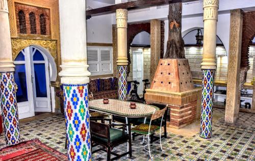 Bar/lounge, Riad Razoli Sidi Daoui in Rabat