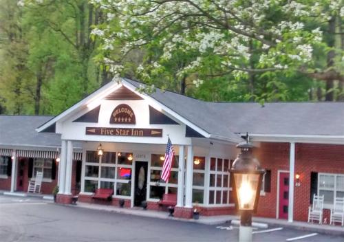 Five Star Inn - Maggie Valley - Accommodation