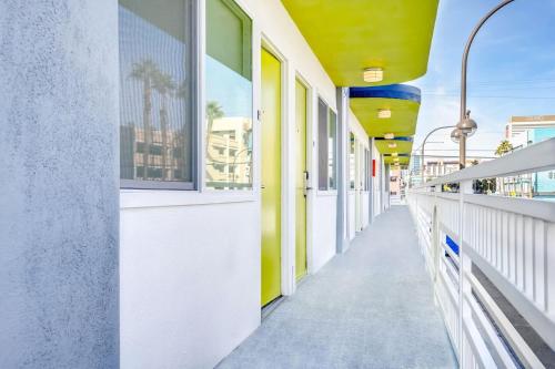 Downtowner Boutique Hotel - image 6