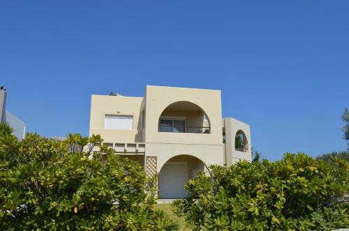  ANETO | Beautiful New Apartment in Charaki