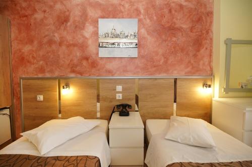 Socrates Hotel - image 11