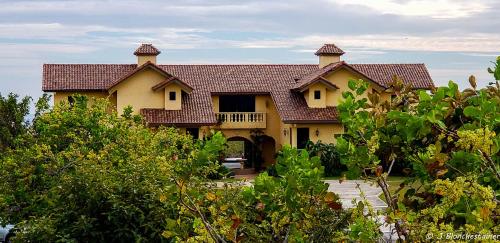 Ieeja, El Regalo Resort in Boca Chica
