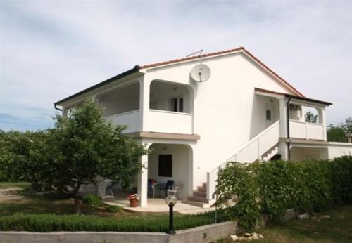  Apartments Ivan - with garden in Lopar