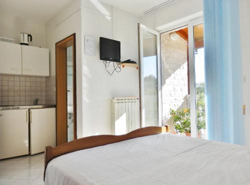 Apartments Snezana - image 2