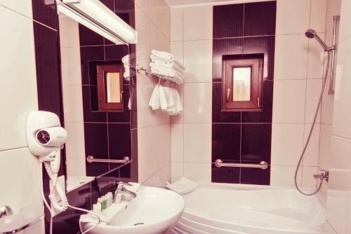 Hotel Ozana - image 4