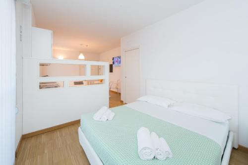 Housing32 Apartments - main image