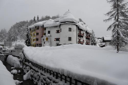 Family Hotel Schloss Rosenegg - image 8