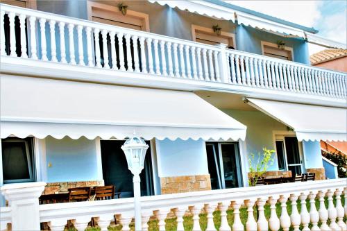 Syvota Sunset Apartments in Perdika