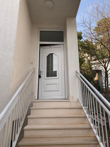 Apartments Vinea - image 2