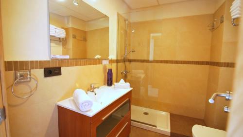 Living-Sevilla Apartments San Lorenzo - image 6