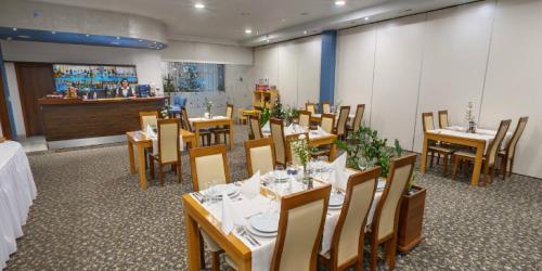 餐廳, 康福特酒店 (Hotel Komfort) in 克日茲華克茲卡