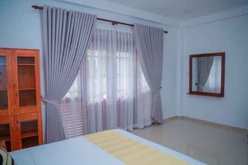 Apartment image 8