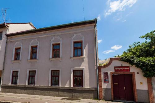  Holdfényszállás, Pension in Szeged