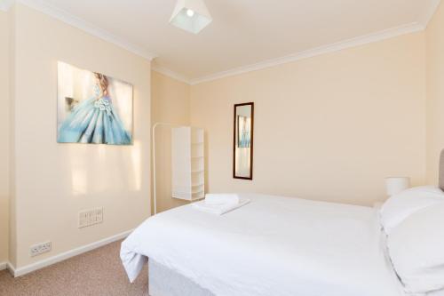 Well presented 2 bedroom house - sleeps four