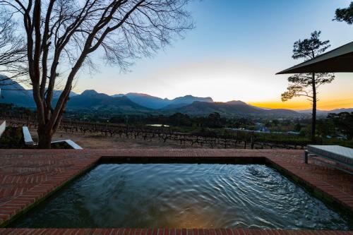 Book the Deluxe Vineyard Suite - Florentin Deluxe Vineyard Suite - Florentin