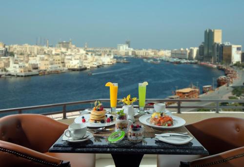 Balcony/terrace, Radisson Blu Hotel Dubai Deira Creek in Dubai