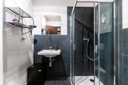 VV hotel & apartments - image 7