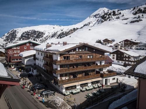  Hirlanda, Pension in Zürs am Arlberg