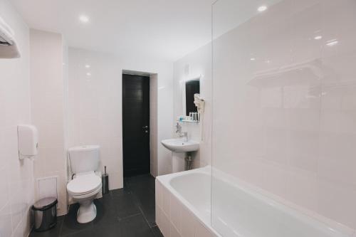 AZIMUT Hotel Astrakhan - image 8