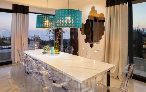 Villa Chic a luxury villa in Makarska pool and gym - image 9
