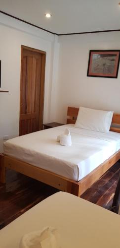DiveGurus Boracay Beach Resort Room Type - Deluxe Twin Room