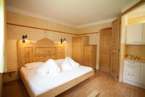 Piccolohotel Tempele Garni - image 8
