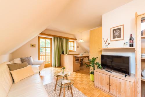 Weingut Dietl Room Type - Apartment with Garden View