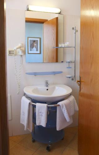 Albergo Del Pino - image 13