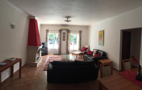 Shared lounge/TV area, Holiday villa with pool near the ocean in Aljezur