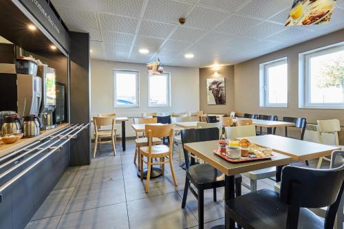 อาหารและเครื่องดื่ม, B&B HOTEL Le Havre Harfleur 2 in อาร์เฟลอ